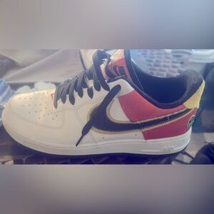 Nike air force 1 raygun